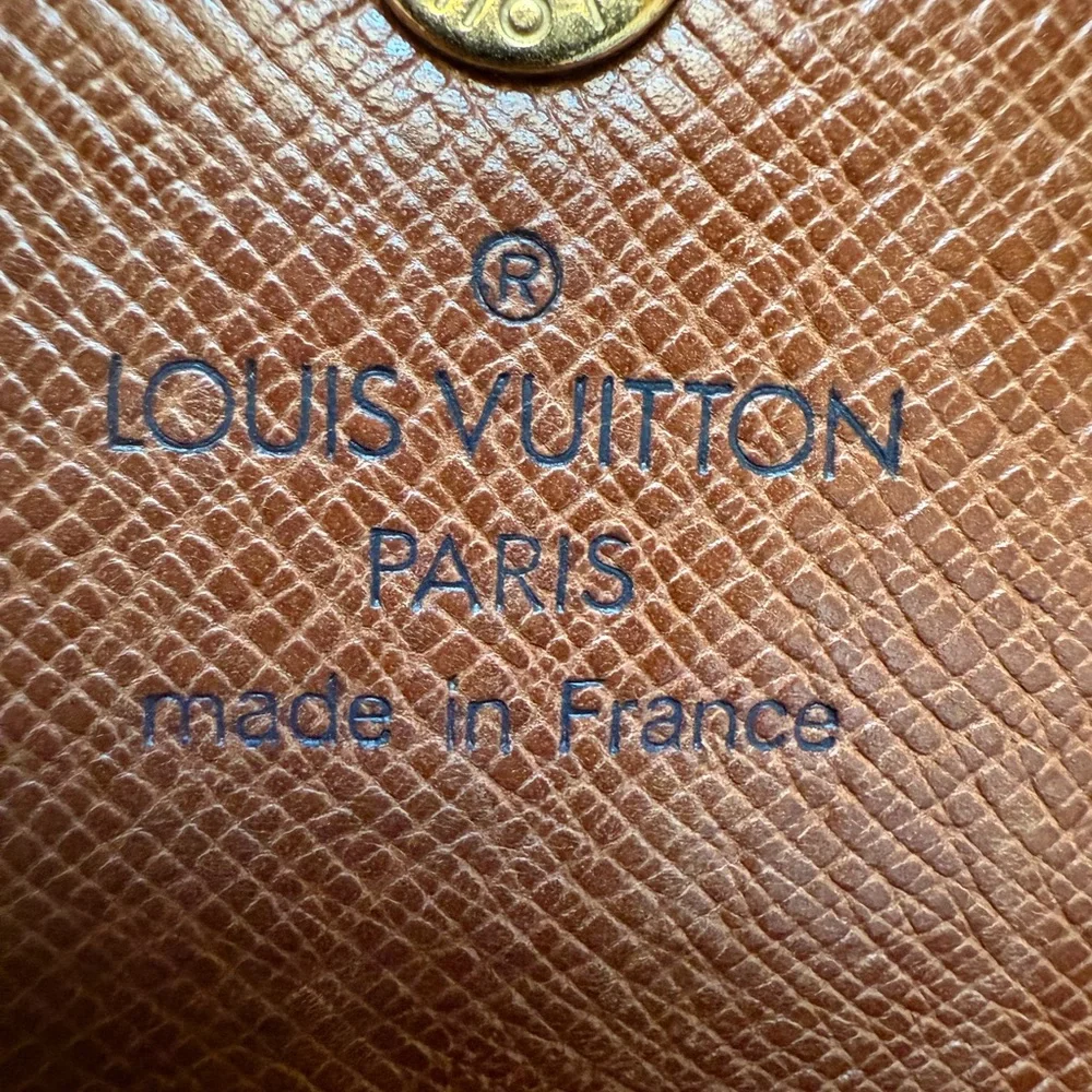 Louis Vuitton Monogram‎ Canvas 4 Key Holder Wallet 🗝️✨